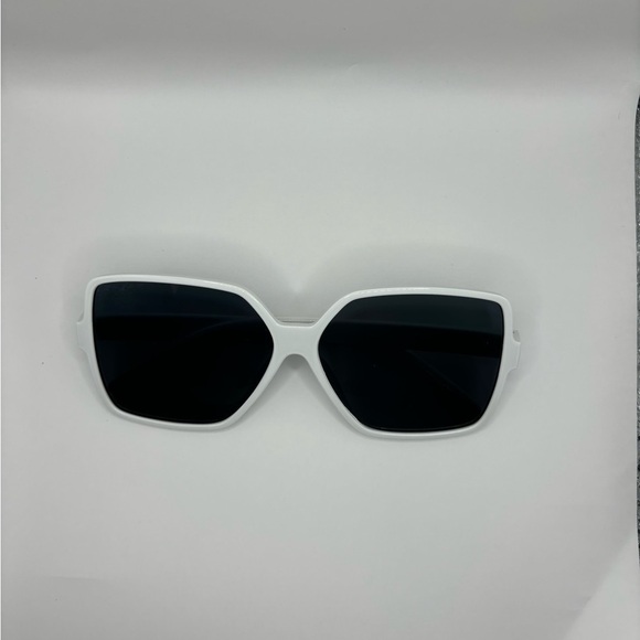 White Square Oversized Sunglasses - Picture 2 of 5